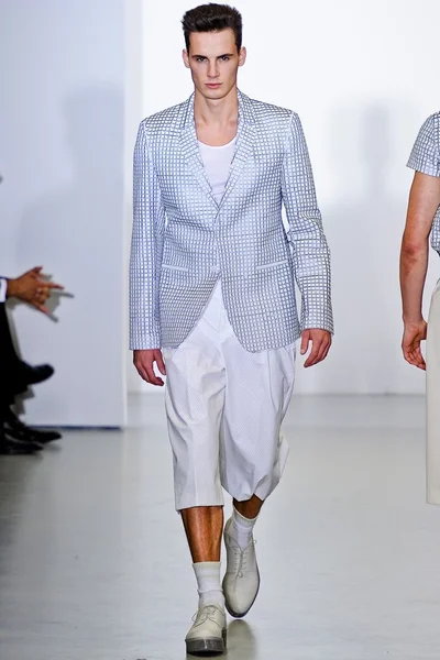 Look 42